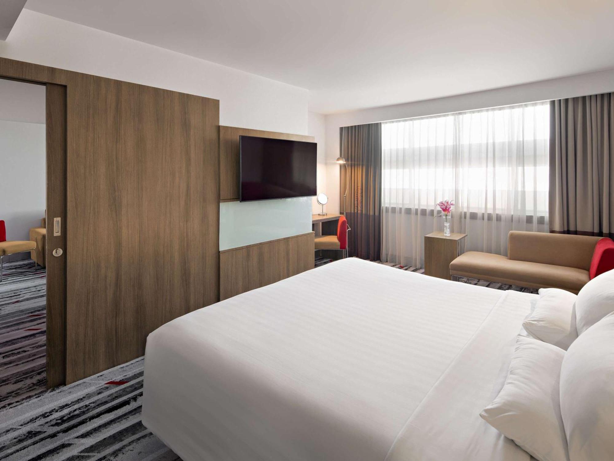 Novotel Jakarta Gajah Mada Zewnętrze zdjęcie