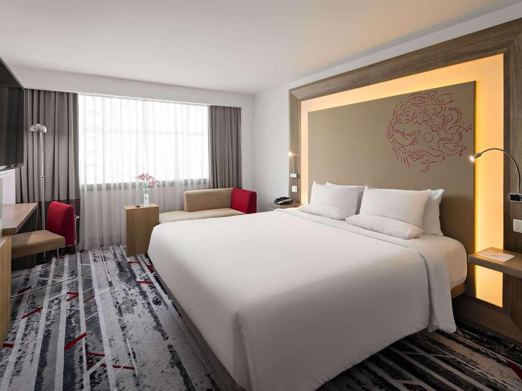 Novotel Jakarta Gajah Mada Pokój zdjęcie