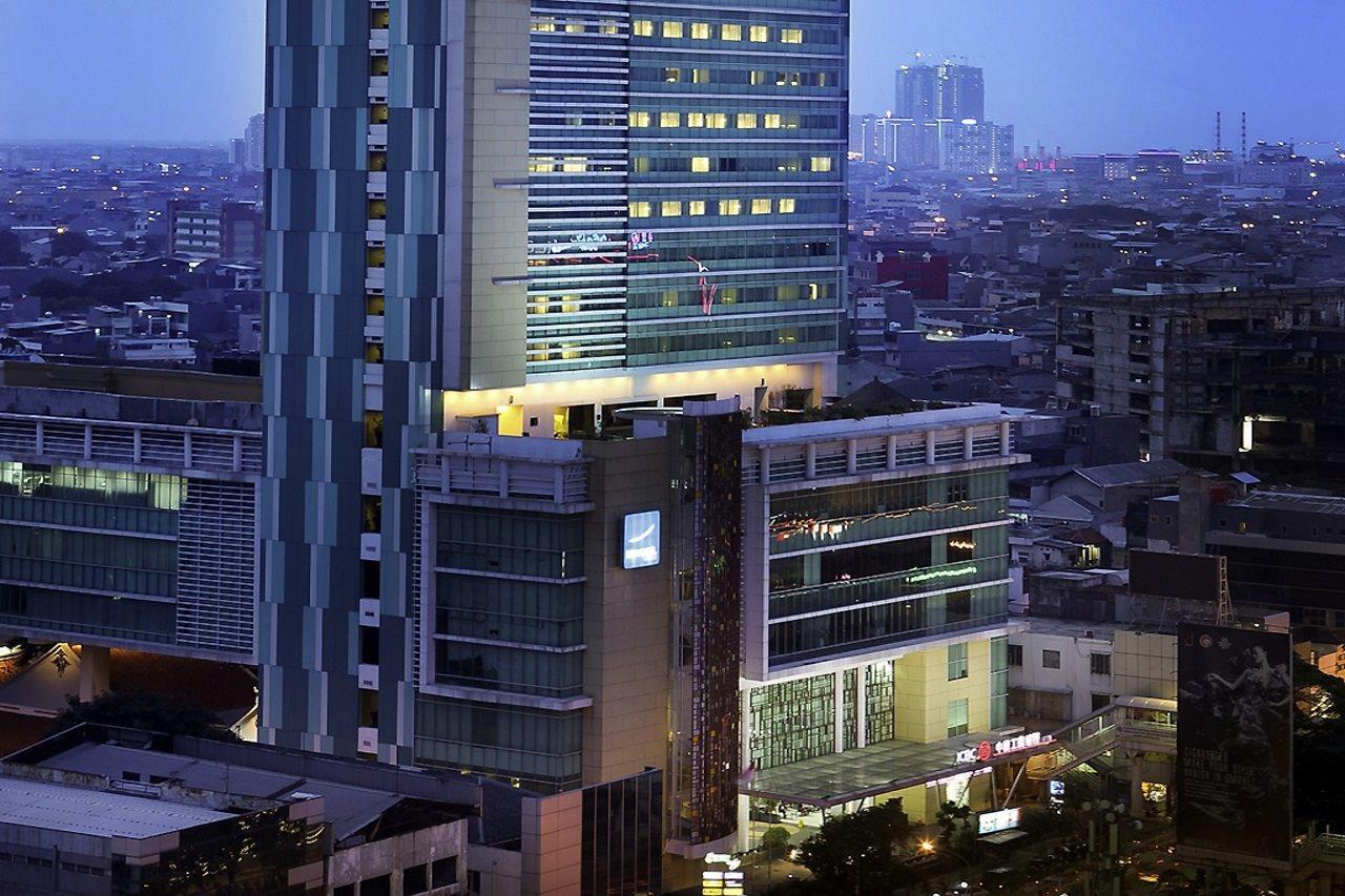 Novotel Jakarta Gajah Mada Zewnętrze zdjęcie