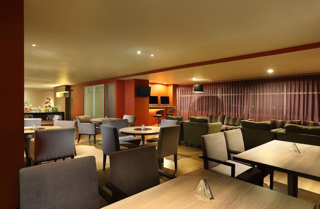 Novotel Jakarta Gajah Mada Zewnętrze zdjęcie