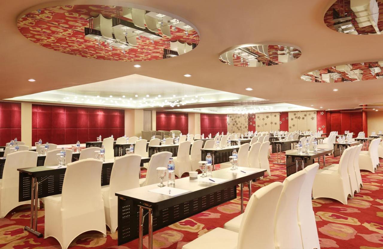 Novotel Jakarta Gajah Mada Zewnętrze zdjęcie